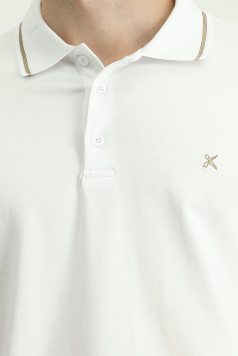 Beyaz Polo Yaka Slim Fit Yumuşak Dokulu Nakışlı Pamuklu Likralı Esnek Tişört