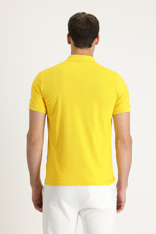  Koyu Sarı Polo Yaka Slim Fit Dar Kesim Baskılı Tişört