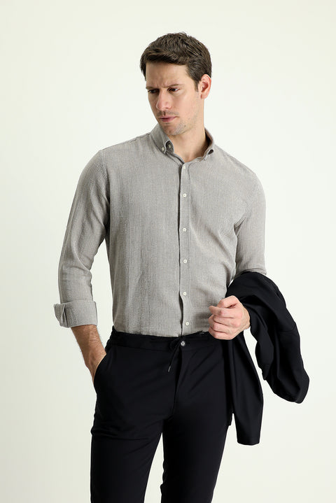 Açık Kahve  Uzun Kol Slim Fit Dar Kesim Keten Görünümlü Pamuk Spor Düğmeli Yaka Gömlek