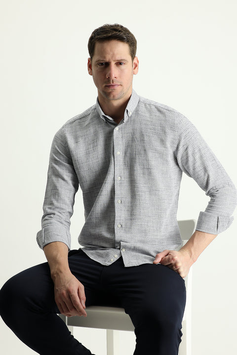 Orta Gri Uzun Kol Slim Fit Dar Kesim Keten Görünümlü Pamuk Spor Düğmeli Yaka Gömlek