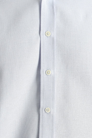  Uçuk Mavi Uzun Kol Slim Fit Dar Kesim Desenli Spor Pamuklu Kolay Ütülenebilir Düğmeli Yaka Gömlek