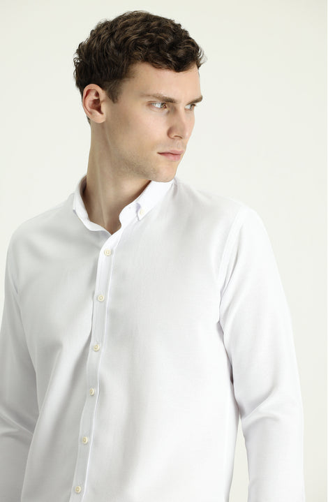 Beyaz Uzun Kol Slim Fit Dar Kesim Desenli Spor Pamuklu Kolay Ütülenebilir Düğmeli Yaka Gömlek