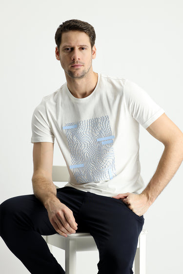  Kırık Beyaz Bisiklet Yaka Slim Fit Dar Kesim Baskılı Pamuk Tişört