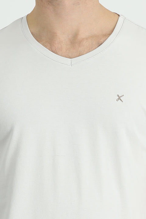 Taş V Yaka Slim Fit Dar Kesim Tişört