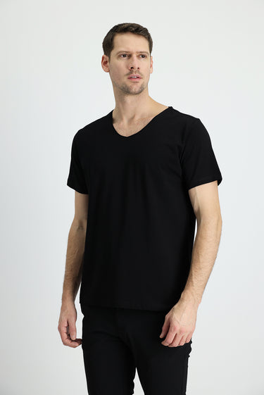 Siyah V Yaka Slim Fit Dar Kesim Nakışlı Pamuklu Süprem Tişört