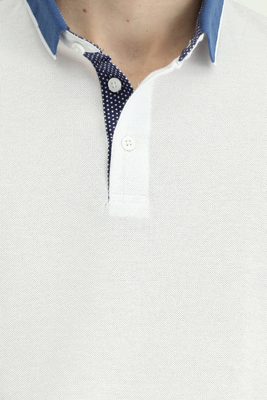 Beyaz Polo Yaka Regular Fit Desenli Pamuklu Tişört