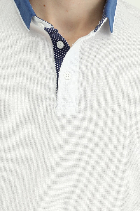 Beyaz Polo Yaka Regular Fit Desenli Pamuklu Tişört