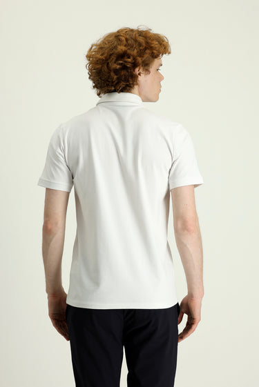  Kırık Beyaz Polo Yaka Slim Fit Dar Kesim Baskılı Pamuklu Tişört