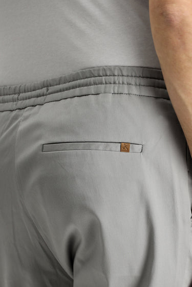 Orta Gri Slim Fit Dar Kesim Beli Lastikli İpli Likralı Pantolon