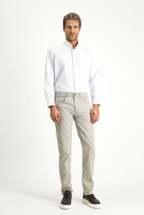 Beyaz Uzun Kol Regular Fit Oxford Pamuklu Kolay Ütülenebilir Gömlek