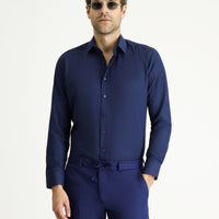 Orta Lacivert Uzun Kollu Slim Fit Dar Kesim Klasik Pamuklu Kolay Ütülenebilir Gömlek