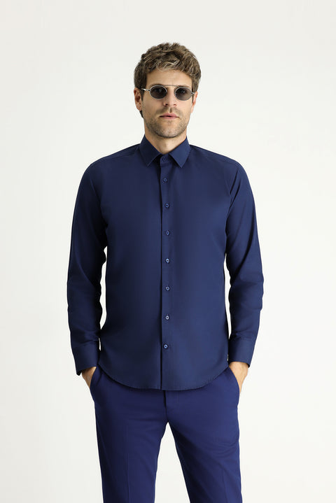 Orta Lacivert Uzun Kollu Slim Fit Dar Kesim Klasik Pamuklu Kolay Ütülenebilir Gömlek