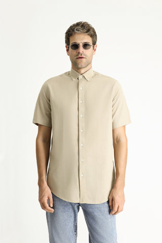  Orta Bej Kısa Kol Regular Fit Spor Pamuk Düğmeli Yaka Gömlek