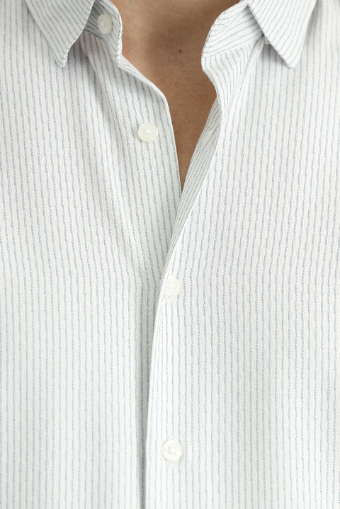 Açık Gri Uzun Kol Slim Fit Dar Kesim Çizgili Pamuklu Kolay Ütülenebilir Düğmeli Yaka Gömlek