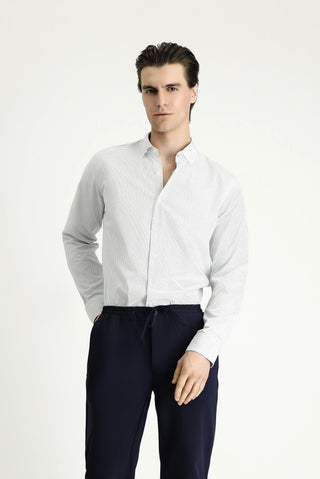  Açık Lacivert Uzun Kol Slim Fit Dar Kesim Çizgili Pamuklu Kolay Ütülenebilir Düğmeli Yaka Gömlek