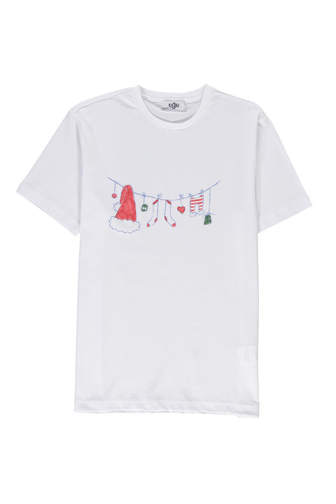 Beyaz SOBE Vakfı Bisiklet Yaka Regular Fit Yılbaşı Temalı Pamuk Tişört