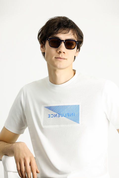 Off-white crew neck slim fit printed cotton t-shirt.