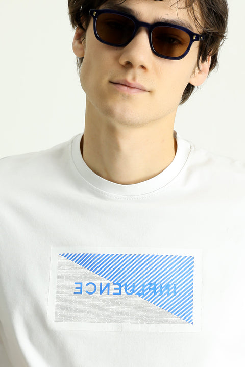 Off-white crew neck slim fit printed cotton t-shirt.