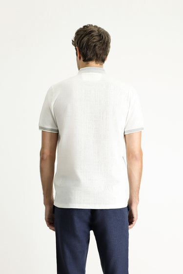  Kırık Beyaz Polo Yaka Slim Fit Dar Kesim Desenli Tişört