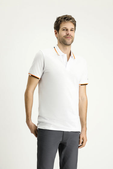  Beyaz Polo Yaka Slim Fit Dar Kesim Desenli Pamuk Tişört