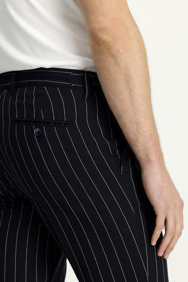Koyu Lacivert Slim Fit Dar Kesim Keten Karışımlı Çizgili Tokalı Klasik Kumaş Pantolon