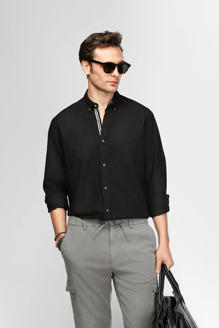  Siyah Uzun Kol Regular Fit Düğmeli Yaka Keten Görünümlü Spor Pamuk Gömlek