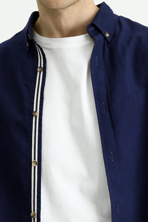 Orta Lacivert Uzun Kol Regular Fit Düğmeli Yaka Keten Görünümlü Spor Pamuk Gömlek