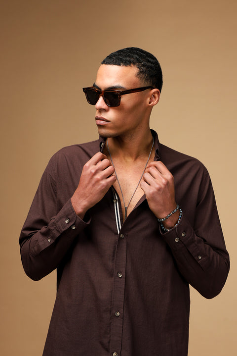 Koyu Kahve Uzun Kol Regular Fit Düğmeli Yaka Keten Görünümlü Spor Pamuk Gömlek