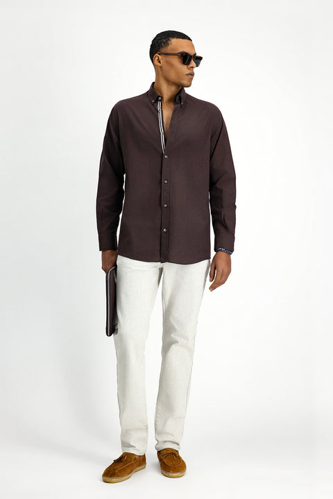 Koyu Kahve Uzun Kol Regular Fit Düğmeli Yaka Keten Görünümlü Spor Pamuk Gömlek