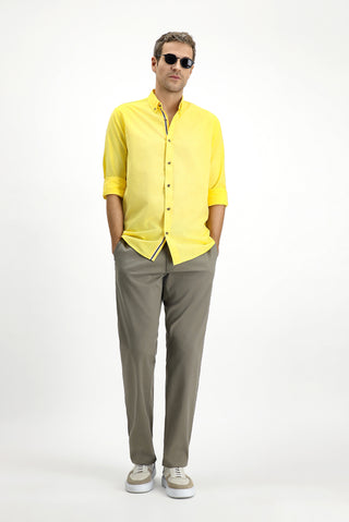  Açık Sarı Uzun Kol Regular Fit Düğmeli Yaka Keten Görünümlü Spor Pamuk Gömlek