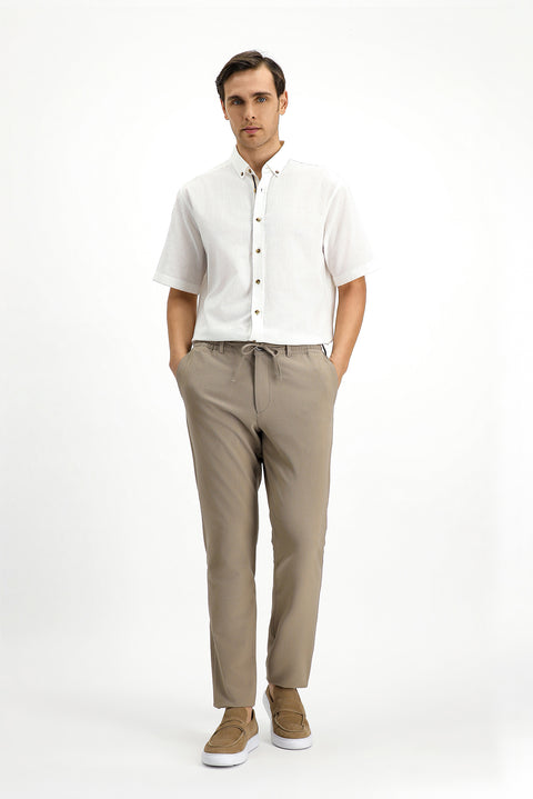 Beyaz Kısa Kol Regular Fit Düğmeli Yaka Keten Görünümlü Pamuk Spor Gömlek