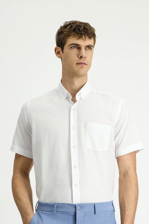 Beyaz Kısa Kol Regular Fit Düğmeli Yaka Pamuk Gömlek