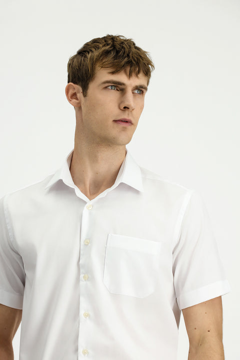 Beyaz Kısa Kol Regular Fit Pamuklu Non Iron Gömlek