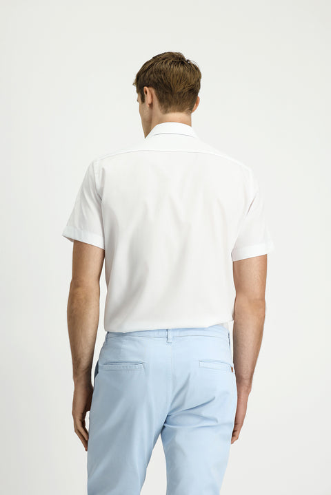 Beyaz Kısa Kol Regular Fit Pamuklu Non Iron Gömlek
