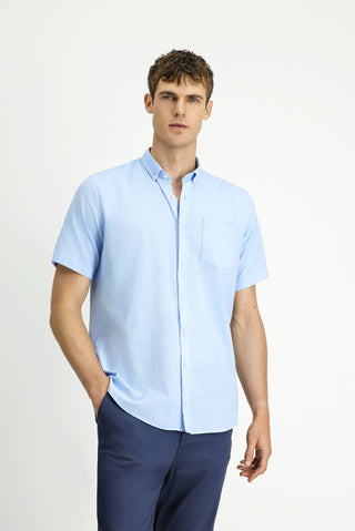  Açık Mavi Kısa Kol Relaxed Fit Düğmeli Yaka Keten Görünümlü Pamuk Spor Gömlek