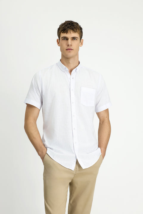Beyaz Kısa Kol Relaxed Fit Düğmeli Yaka Keten Görünümlü Pamuk Spor Gömlek
