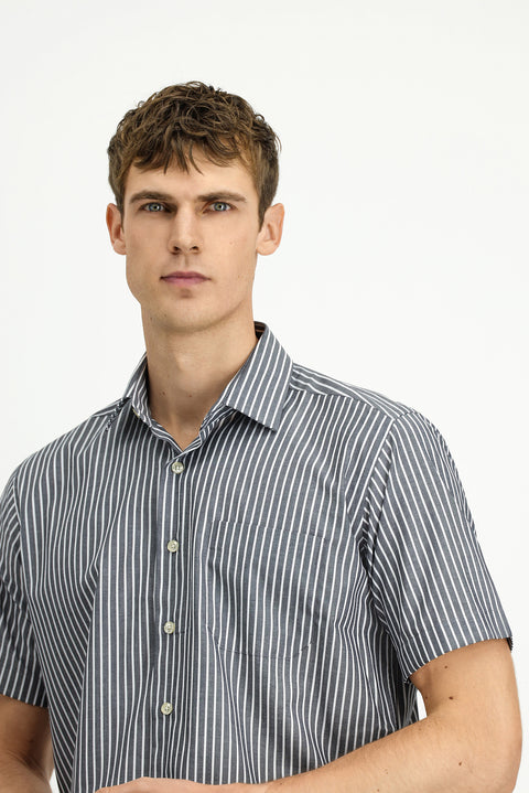 Koyu Füme Kısa Kol Regular Fit Çizgili Kolay Ütülenebilir Pamuklu Gömlek