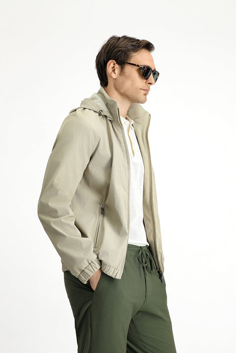 Açık Bej Kapüşonlu Mevsimlik Spor Mont