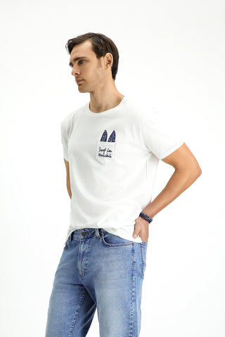  Beyaz Bisiklet Yaka Regular Fit Pamuk Baskılı Tişört