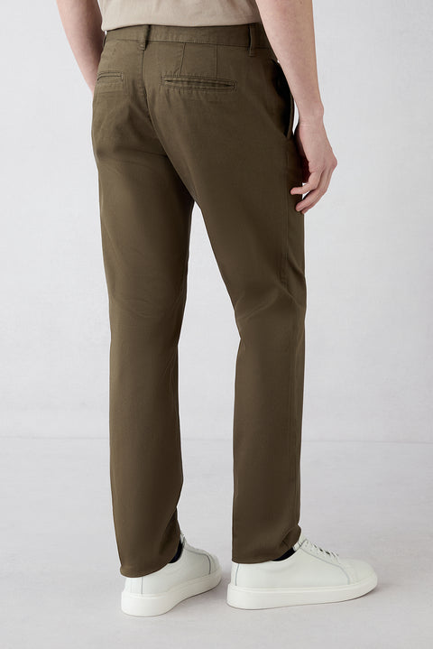 Medium Khaki Regular Fit Standard Cut Patterned Side Pocket Stretchy Canvas / Chino Pants
