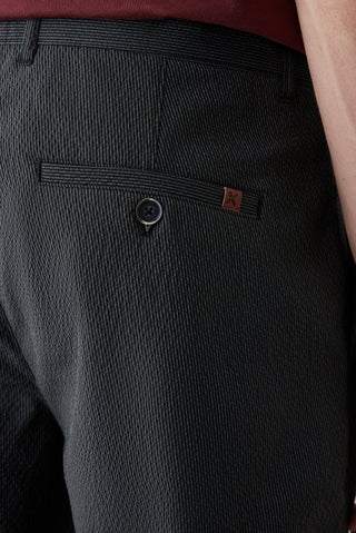  Siyah Regular Fit Standart Kesim Çizgili Gofreli Yan Cepli Likralı Pantolon
