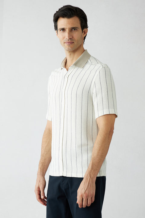 Off-white short-sleeved regular fit cotton striped shirt
