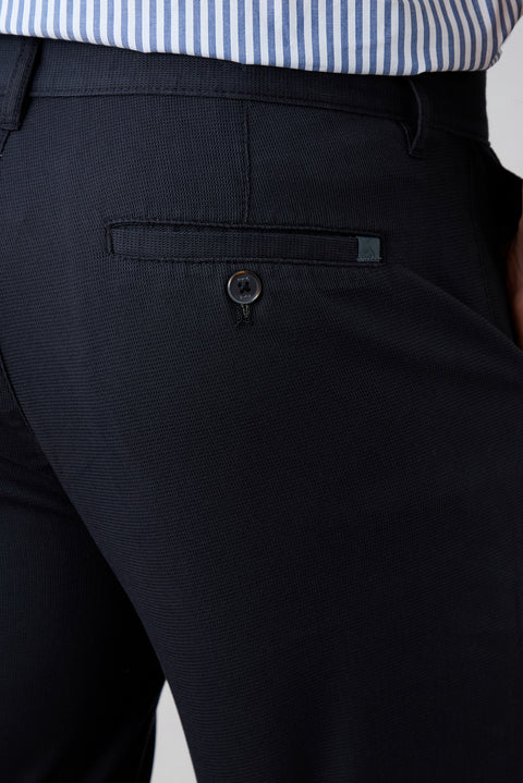 Koyu Lacivert Regular Fit Standart Kesim Lyocell Karışımlı Yan Cepli Bermuda Şort