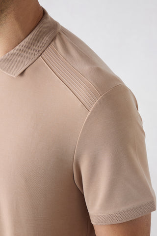  Orta Bej Regular Fit Çıtçıtlı Polo Yaka Ribana Detaylı Lyocell Karışımlı Örme Tişört