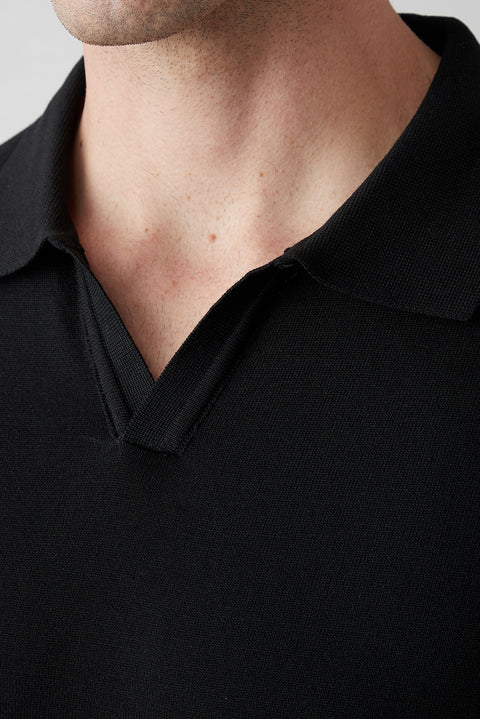 Siyah Düğmesiz Polo Yaka Regular Fit Örme Tişört