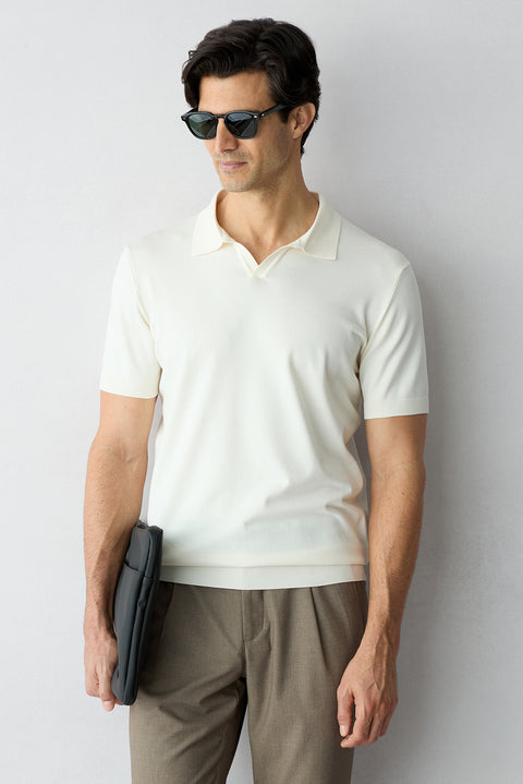 Off-White Regular Fit Polo Collar Knit T-shirt