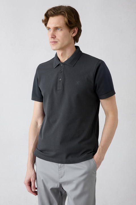Koyu Antrasit Kıvrılmaz Polo Yaka Slim Fit Dar Kesim Ribana Detaylı Pamuk Tişört