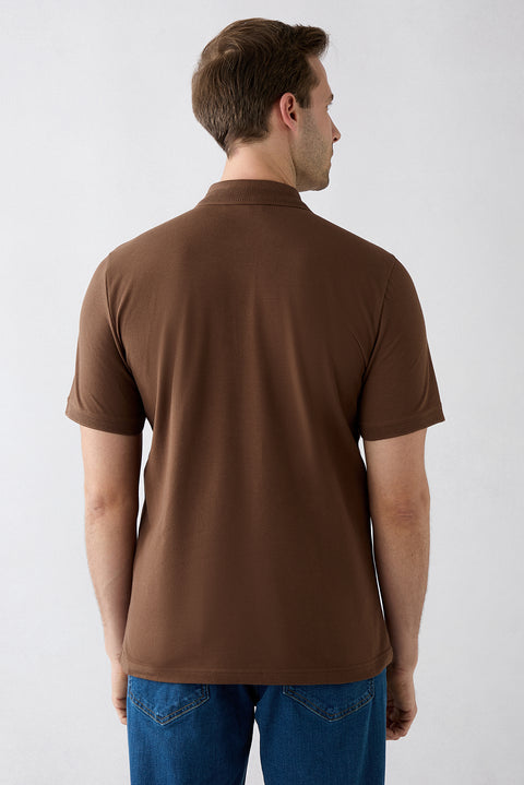 Orta Kahve Kıvrılmaz Polo Yaka Regular Fit Cepli Ribana Detaylı Pamuk Tişört