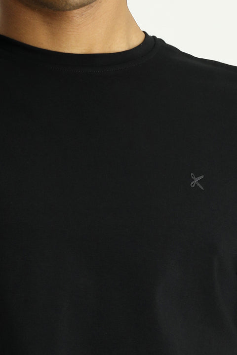 Siyah Bisiklet Yaka Slim Fit Yumuşak Dokulu Pamuklu Likralı Esnek Tişört