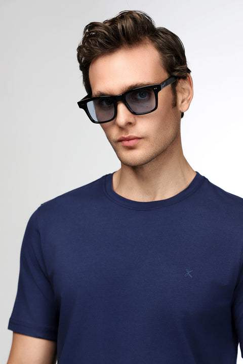 Orta Lacivert Bisiklet Yaka Slim Fit Yumuşak Dokulu Pamuklu Likralı Esnek Tişört